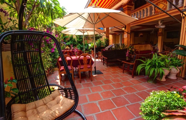 #10 Lakeside Guesthouse