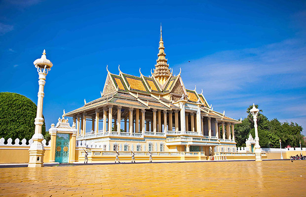 8-Day: Private Tour with Angkor Wat, Phnom Penh & Sihanoukville Islands