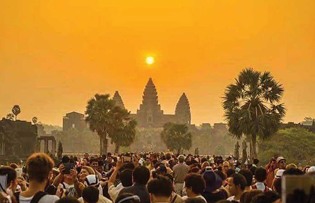 Angkor Wat Sunrise and Temples with E-Bike Tour