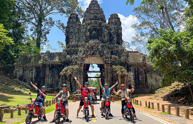 Angkor Wat Sunrise and Temples with E-Bike Tour