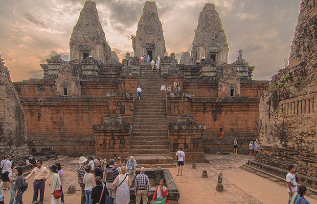 Cambodia Family Package Tour with Horse Riding
