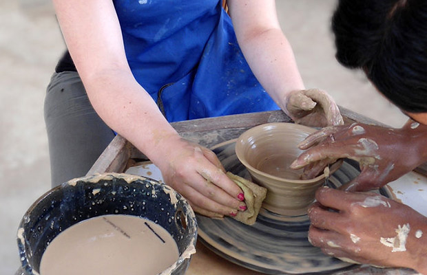 Cambodian Pottery Class Tour