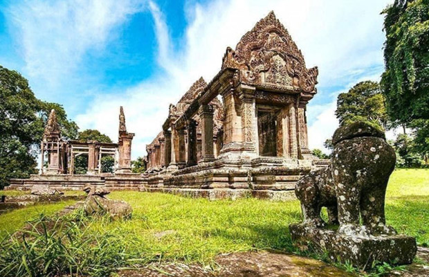 Full-Day Koh Ker and Preh Vihear Temples Private Tour