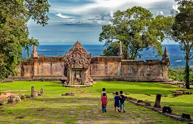 Full-Day Koh Ker and Preh Vihear Temples Private Tour