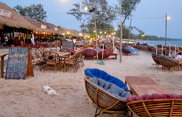 Full-Day: Private City Tour with Boat Trip to 2 Islands