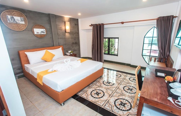 Grand Elevation Hotel