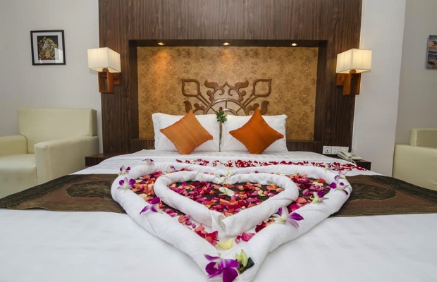 Grand Waterfront Hotel