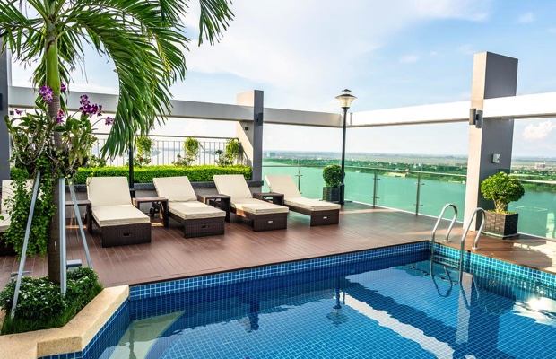 Infinity 28 Condominium