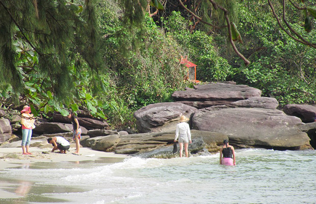 The Costal Island & Phnom Penh City Tour