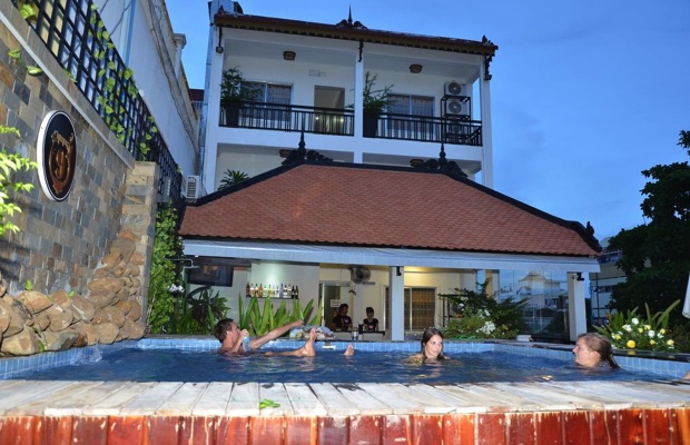 Number 9 Hotel
