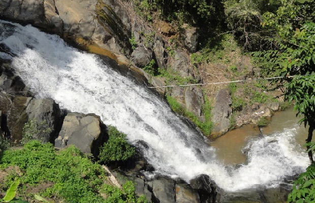 Phnom Khiev Waterfall (Blue Mountain)