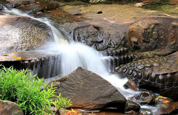 Phnom Kulen Waterfall Tour