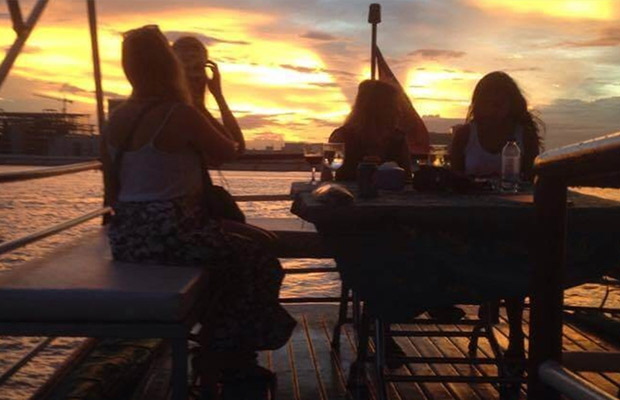 Tonle Sap Floating Village - Sunset Dinner Tour