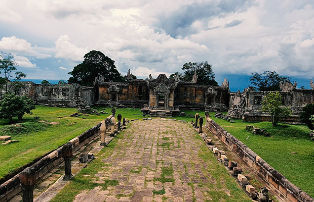 VIP Trip of Banteay Srei, Preah Vihear and Ta Mok's House