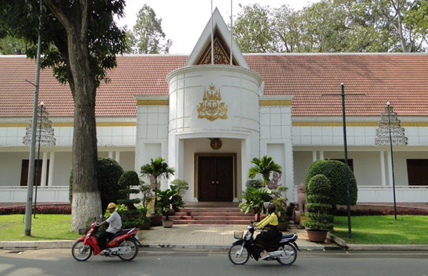 Walking Street Tour in Siem Reap City