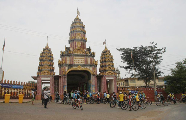 Wat Khaong Kang (Pailin Buddhism Temple)