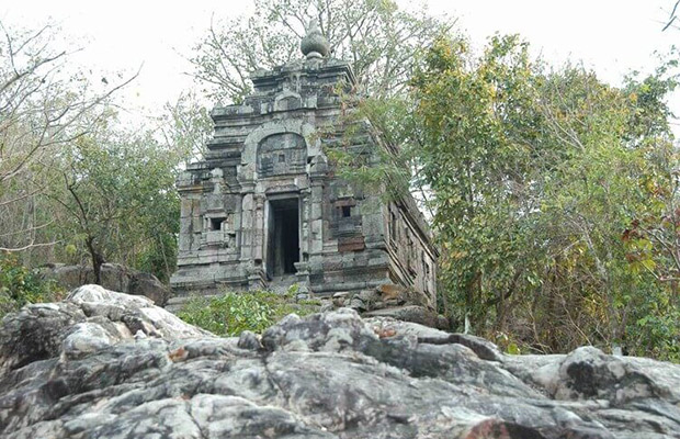 Wat Phnom Robath