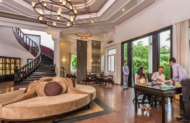 White Mansion 白色公馆